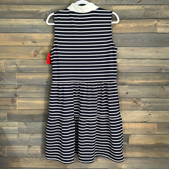 New Nautica Brand Dress with Pockets Size Medium in Navy and White - Picture 4 of 14